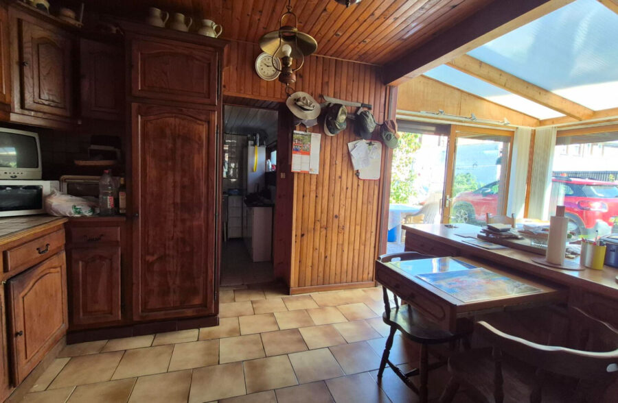 Maison semi-individuelle avec 3 chambres, jardin, garage