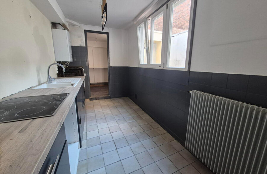 Croix, maison 92 m², 4 chambres + cour