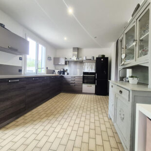 Maison individuel en plain pied 3 chambres  Sous compromis 