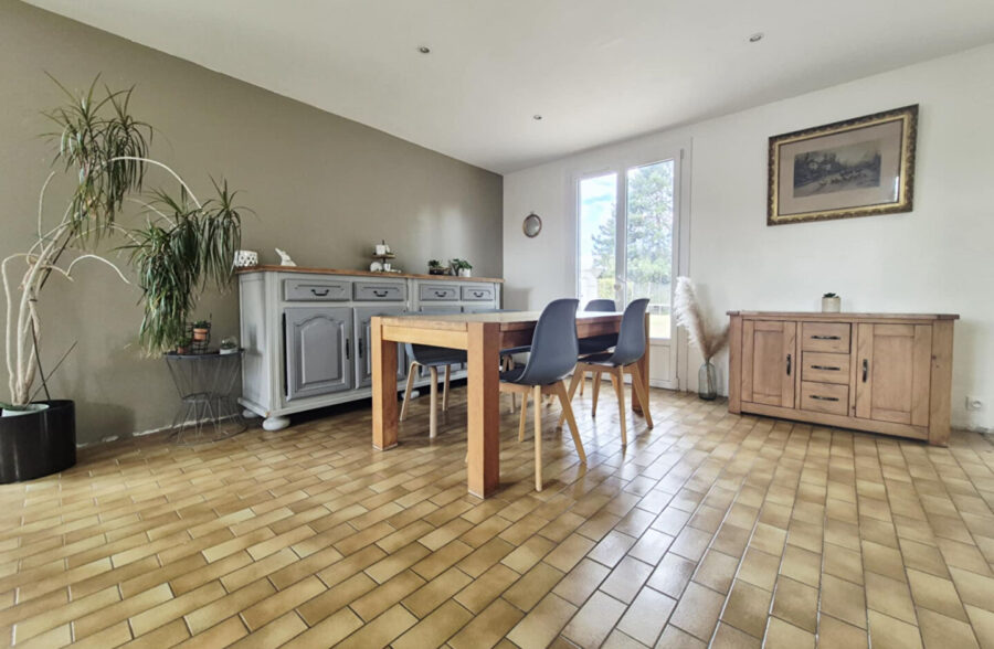 Maison individuel en plain pied 3 chambres  Sous compromis 