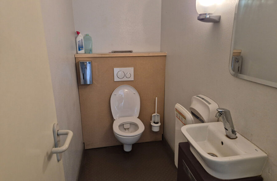 immeuble à usage professionnel sur axe passant