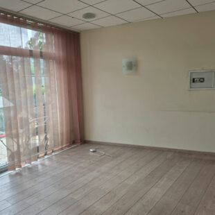 immeuble à usage professionnel sur axe passant