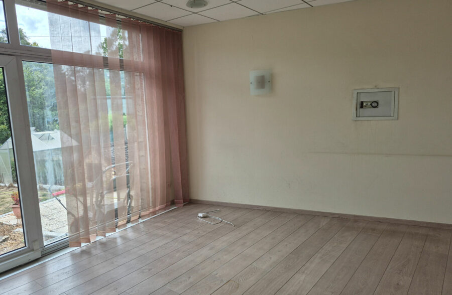 immeuble à usage professionnel sur axe passant