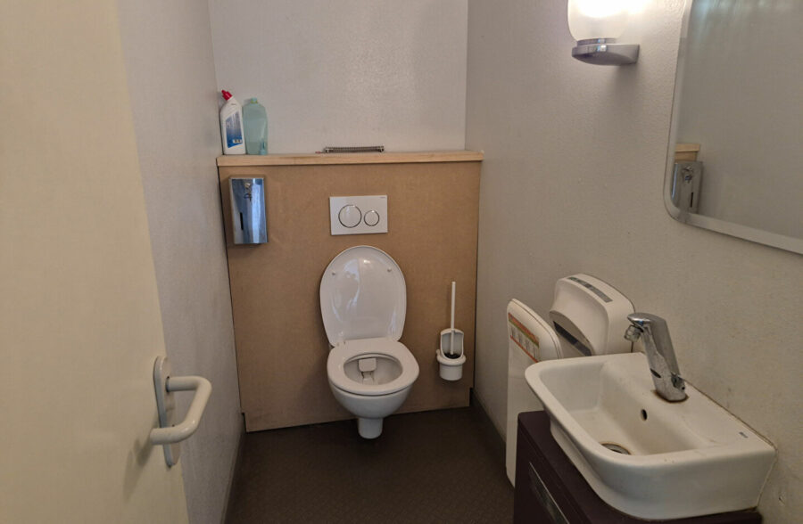 immeuble à usage professionnel sur axe passant