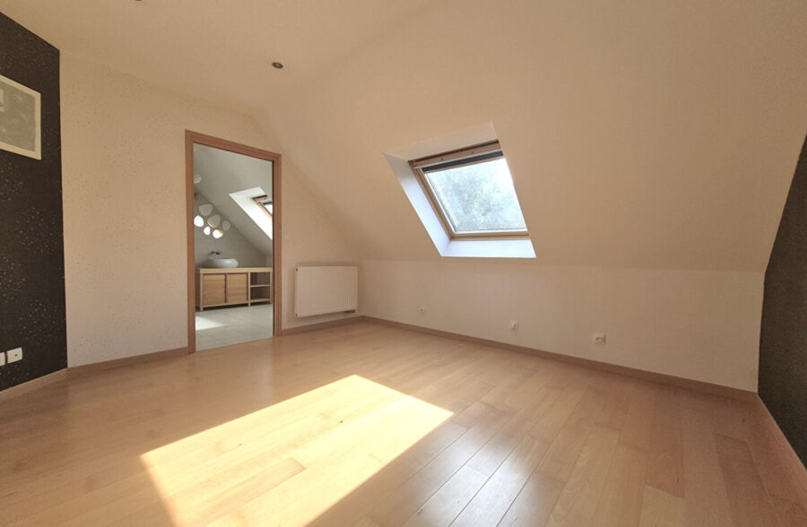Maison Faches-thumesnil 5 pièce(s) 149 m2