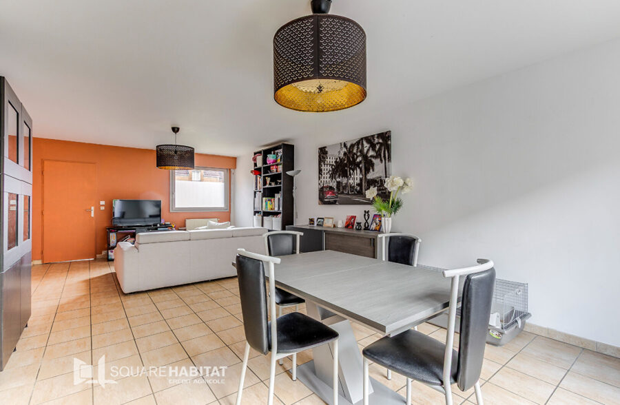 Maison Perenchies 4 pièce(s) 98 m2  Sous compromis  Maison Perenchies 4 pièce(s) 98 m2  Sous compromis