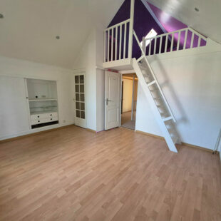 Semi plain pied sur Salome