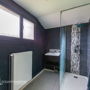 Maison semi individuelle avec jardin et garage
