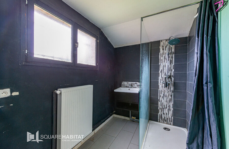 Maison semi individuelle avec jardin et garage