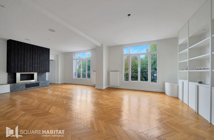 APPARTEMENT HAUSSMANNIEN EN CENTRE VILLE