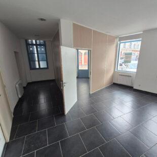 Local commercial Douai 1 pièce(s) 51 m2