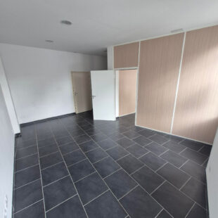 Local commercial Douai 1 pièce(s) 51 m2