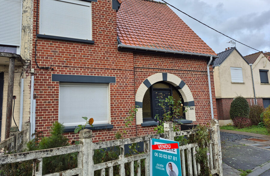 Charmante maison 1930 semi-individuelle avec garage et grand jardin ! &nbsp;Sous compromis&nbsp;