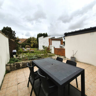 Charmante maison 1930 semi-individuelle avec garage et grand jardin ! &nbsp;Sous compromis&nbsp;