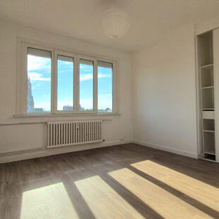 APPARTEMENT DE TYPE 4 + GARAGE EN HYPER CENTRE