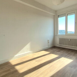 APPARTEMENT DE TYPE 4 + GARAGE EN HYPER CENTRE