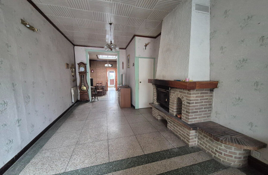 Maison à travaux – 3 Chambres – Grand garage