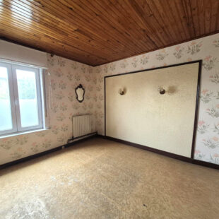 Maison à travaux – 3 Chambres – Grand garage