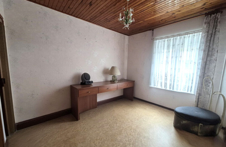 Maison à travaux – 3 Chambres – Grand garage