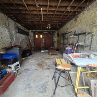 Maison à travaux – 3 Chambres – Grand garage