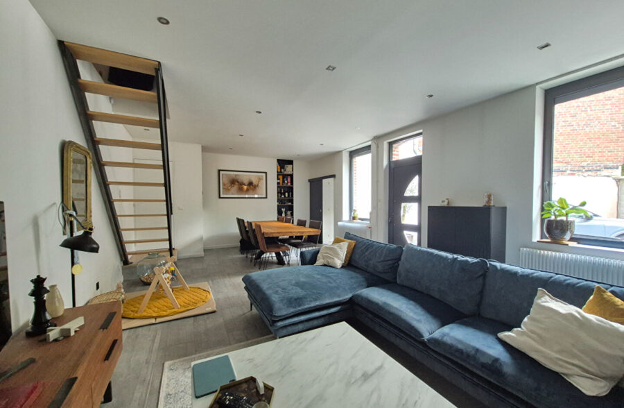 Maison  6 pièce(s) 147 m2