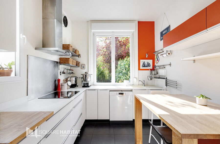 Croix, maison 150m², 5 chambres, 2 SDB, jardin et garage