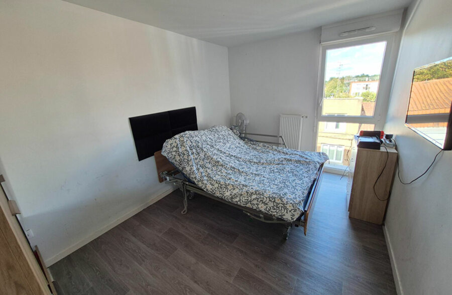 Métro Mitterie – Type 2, balcon, parking, VENDU LOUé, résidence récente