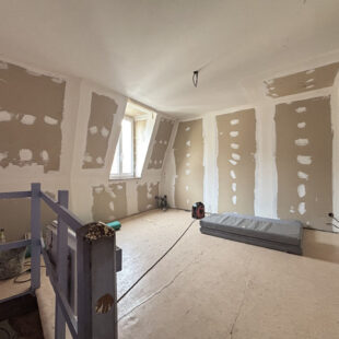 MAISON DE COUREE A TRAVAUX – LILLE MOULINS