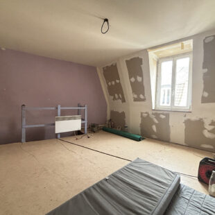 MAISON DE COUREE A TRAVAUX – LILLE MOULINS