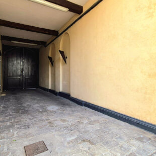 GRANDE MAISON DE FAMILLE 4 CHAMBRES JARDIN STATIONNEMENT ATELIER