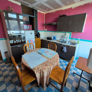 Maison vendue louée 750 € de 3 chambres avec jardin.