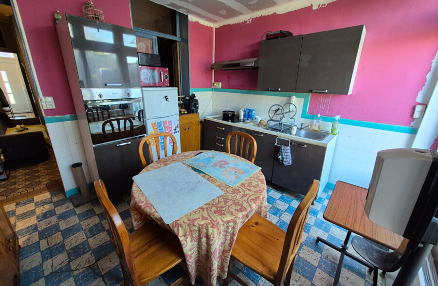 Maison vendue louée 750 € de 3 chambres avec jardin.
