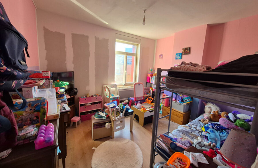 Maison vendue louée 750 € de 3 chambres avec jardin.