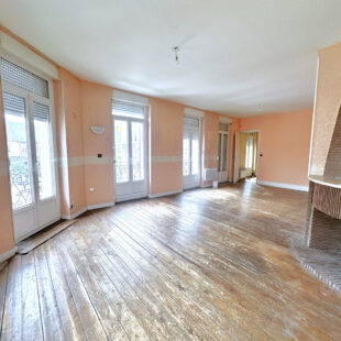 Immeuble de 450 m2 centre ville de Caudry avec excellente rentabilité locative