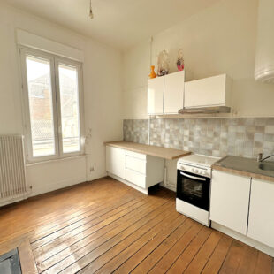 Immeuble de 450 m2 centre ville de Caudry avec excellente rentabilité locative