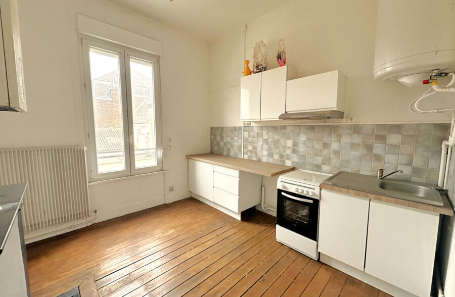 Immeuble de 450 m2 centre ville de Caudry avec excellente rentabilité locative