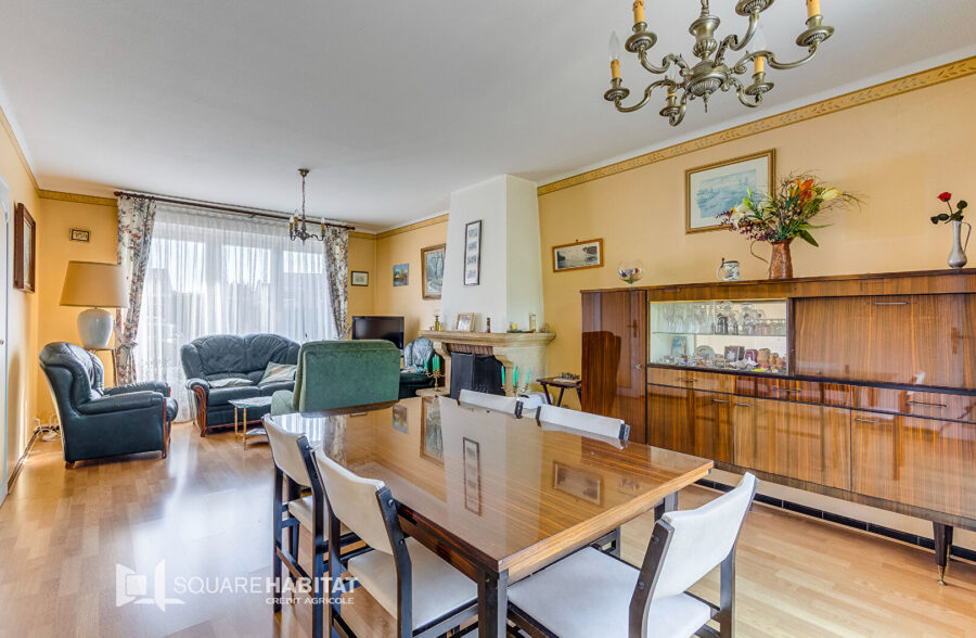 Belle maison BATIR avec jardin et garage  Sous compromis 