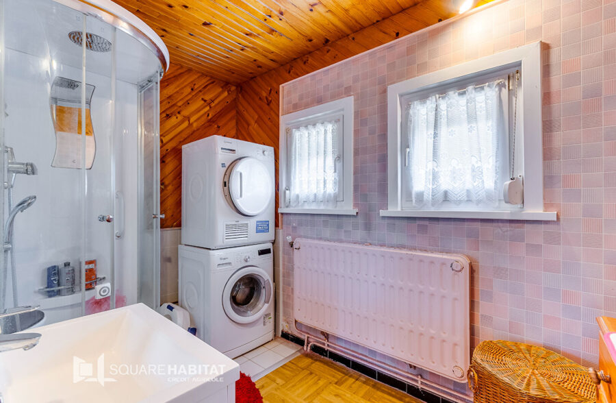 Belle maison BATIR avec jardin et garage  Sous compromis 