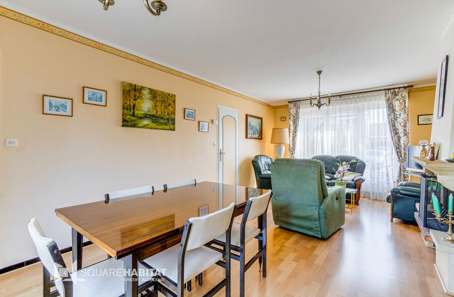 Belle maison BATIR avec jardin et garage  Sous compromis 