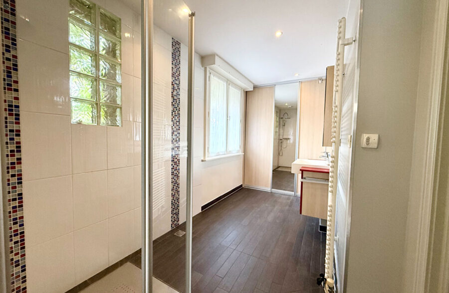Maison d’architecte à Halluin, 5 chambres, 310m².