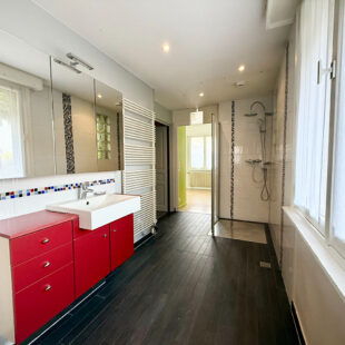 Maison d’architecte à Halluin, 5 chambres, 310m².