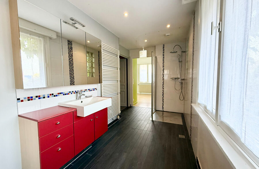 Maison d’architecte à Halluin, 5 chambres, 310m².