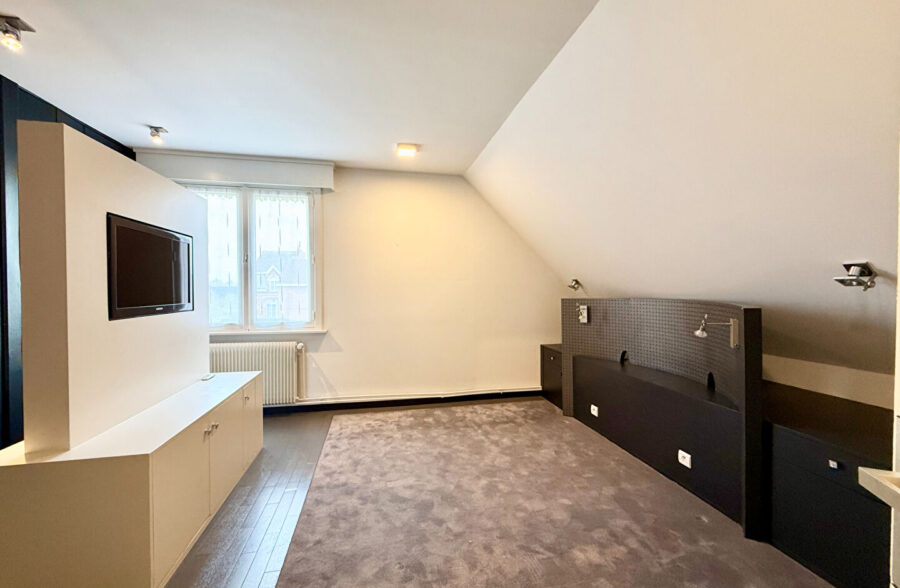 Maison d’architecte à Halluin, 5 chambres, 310m².