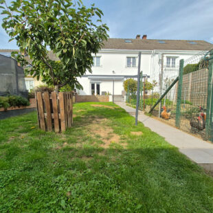 Maison 4 Chambres + Bureau + Sous sol  Sous compromis 