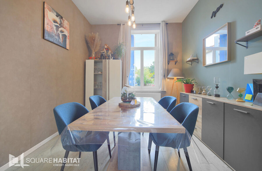 Maison de ville semi individuelle avec 4 chambres