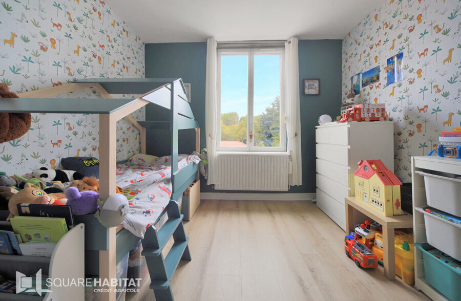 Maison de ville semi individuelle avec 4 chambres