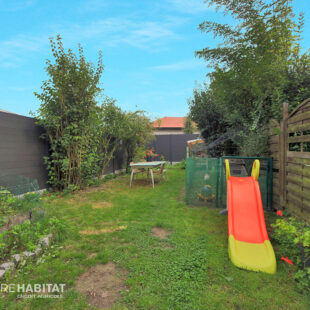 Maison de ville semi individuelle avec 4 chambres