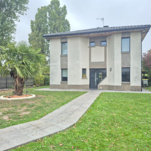Maison Fenain 10 pièce(s) 191 m2
