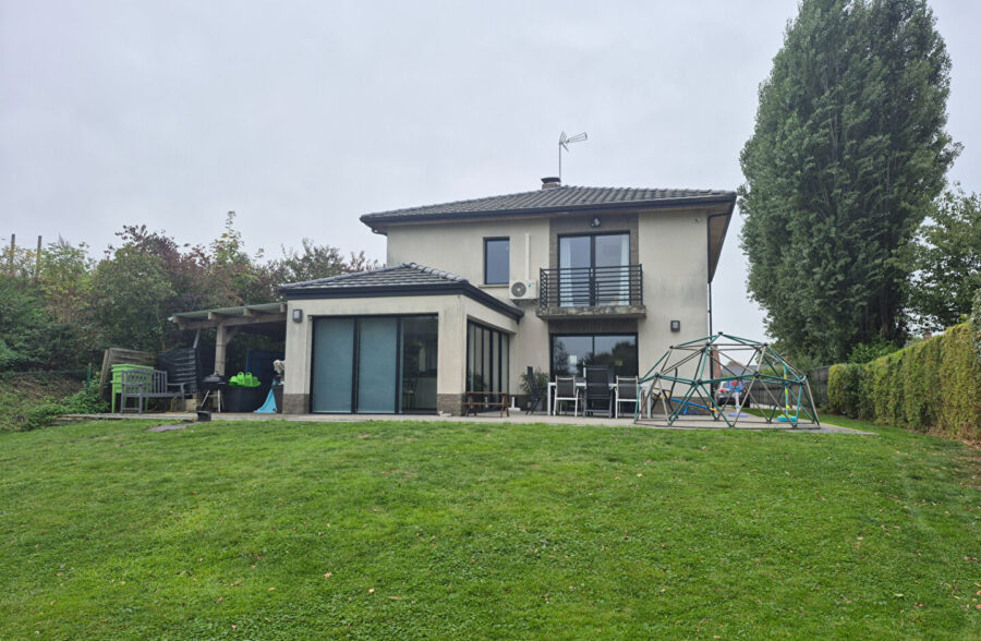 Maison Fenain 10 pièce(s) 191 m2