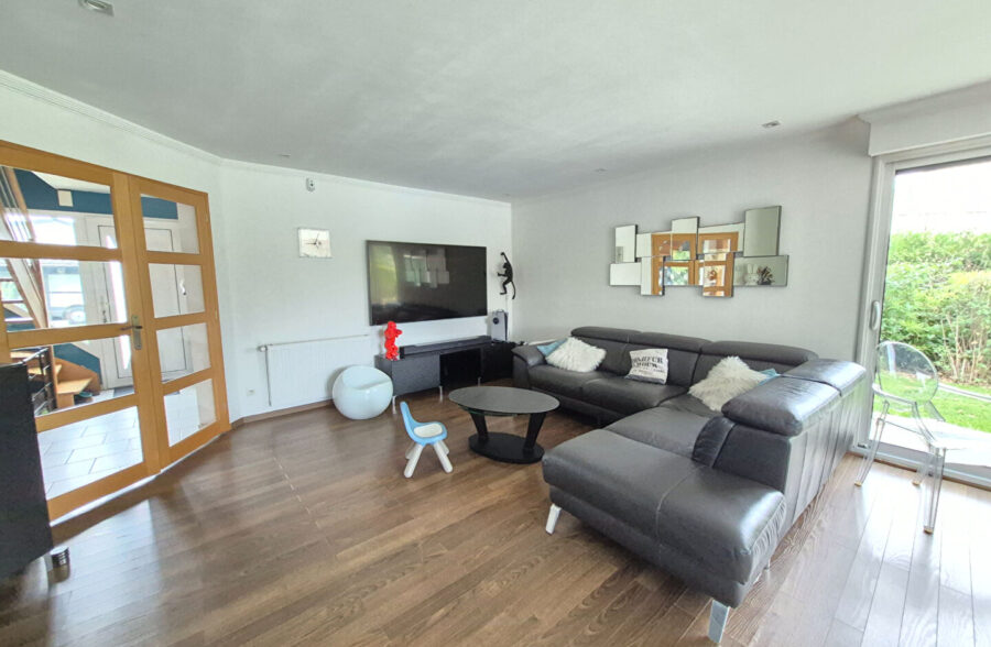 Maison Fenain 10 pièce(s) 191 m2